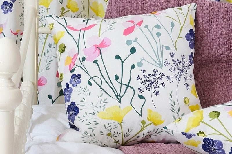 Choosing Lampshades and Cushions That Transform Your Home