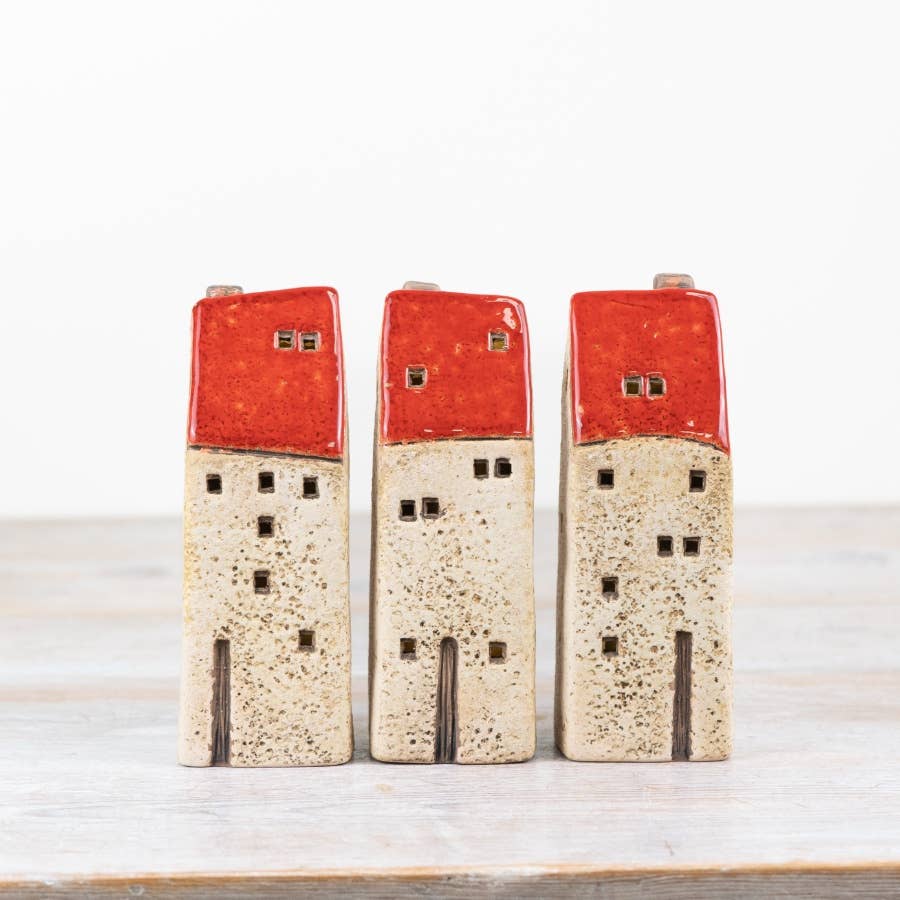 3/a Red Rustic LED Houses - Feather & Twigs
