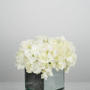 ARTIFICAL WHITE MEDIUM HYDRANGEA SHORT STEM