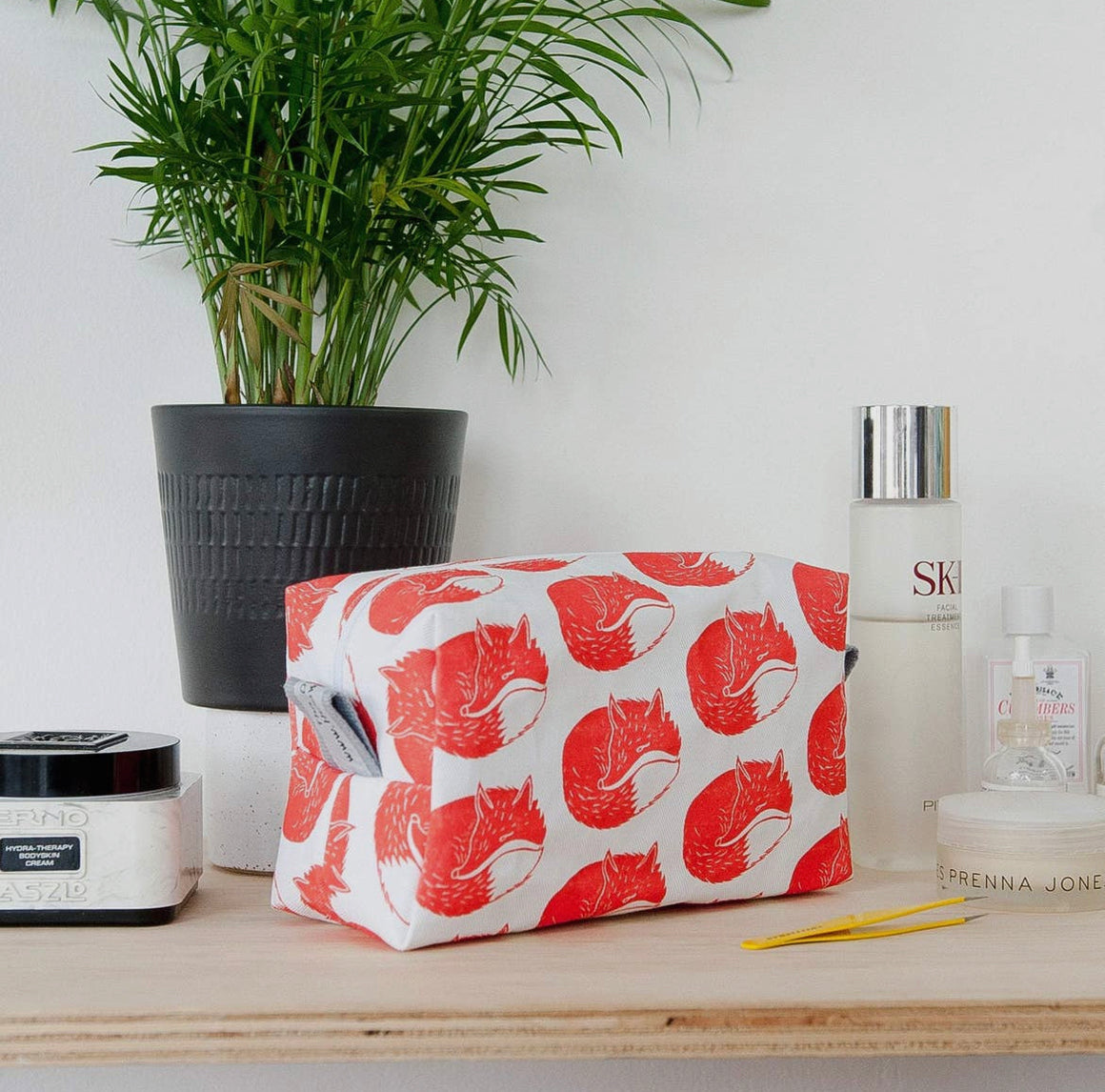 ANIMAL WASHBAG - FOX