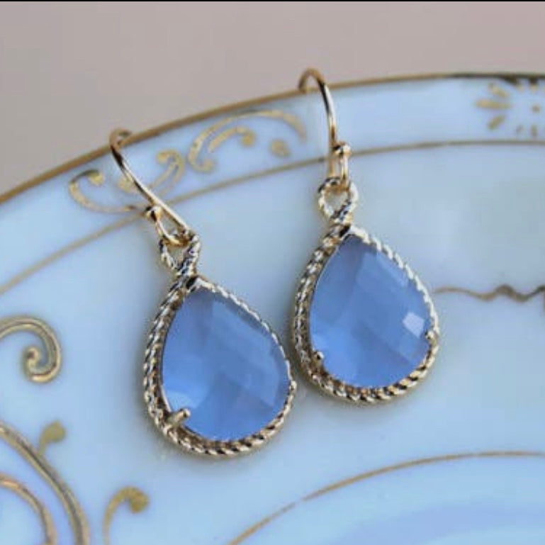 PERIWINKLE EARRINGS GOLD LAVENDER