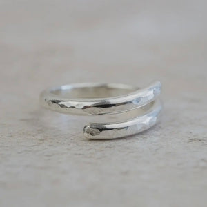 STERLING SILVER HAMMERED WRAP AROUND THUMB RING