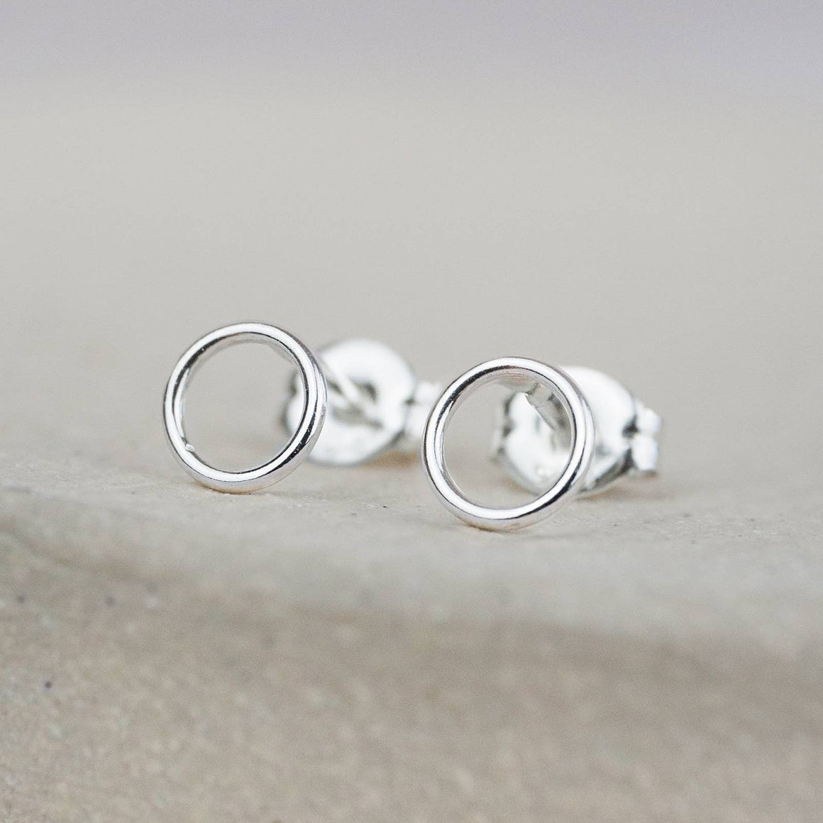 STERLING SILVER MINI GEO CIRCLE STUDS