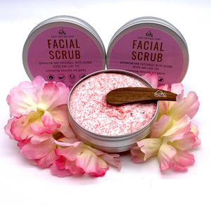 JOJOBA AND GERANIUM EXFOLIATING FACIAL SCRUB