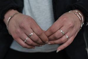 STERLING SILVER MINI MOON RING