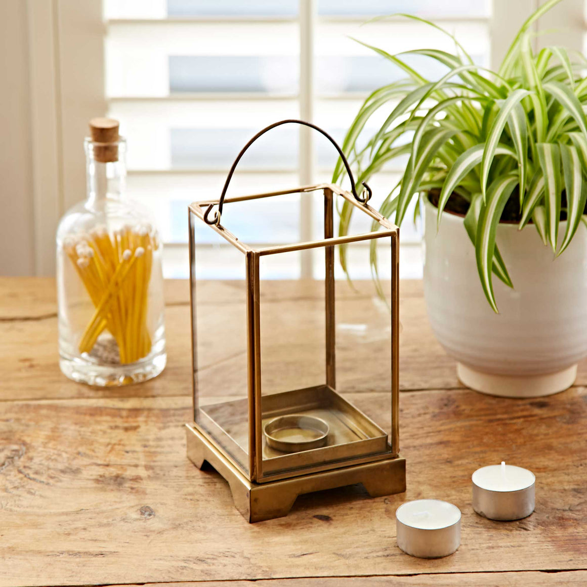 HANDMADE ANTIQUE BRASS CANDLE HOLDER