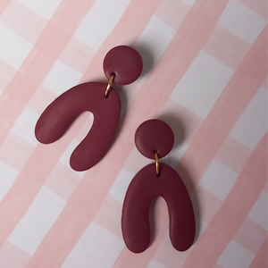 BURGUNDY ARCH SHAPED POLYMER CLAY EARRINGS