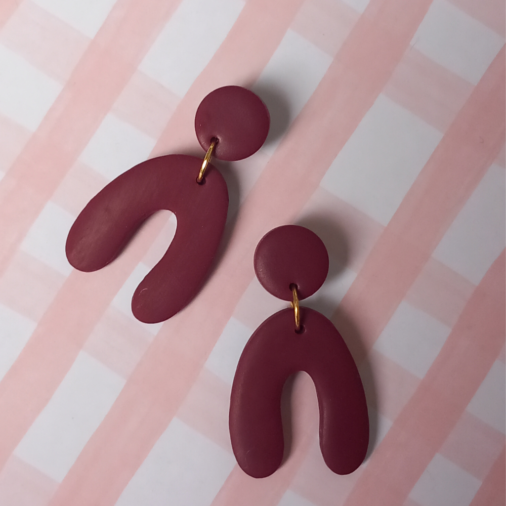 BURGUNDY ARCH SHAPED POLYMER CLAY EARRINGS