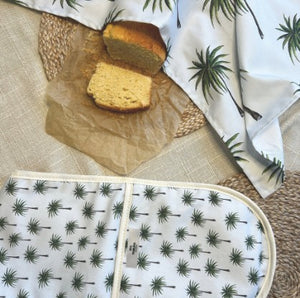 BOULEVARD PALMS OVEN GLOVES