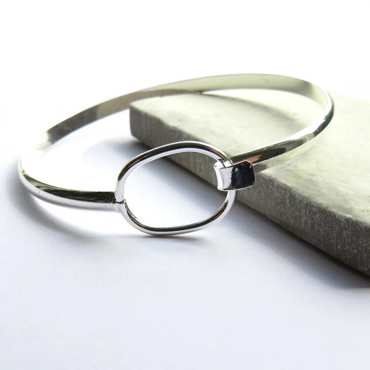 LOOP SILVER BANGLE - Feather & Twigs
