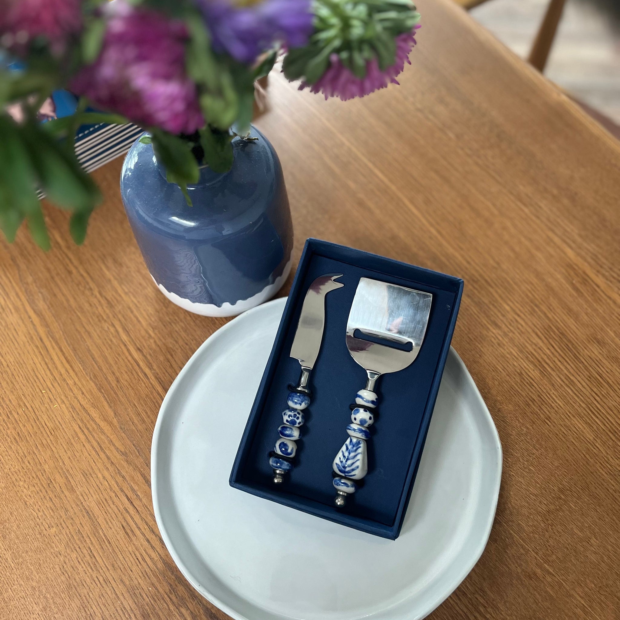HAND CRAFTED CERAMIC CHEESE SET - Feather & Twigs