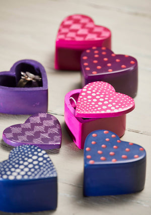 HEART SHAPED SOAPSTONE BOX WITH LID