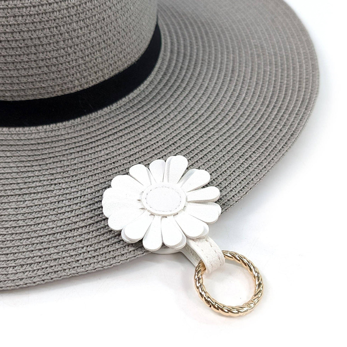FLOWER MAGNET HOLDER - WHITE