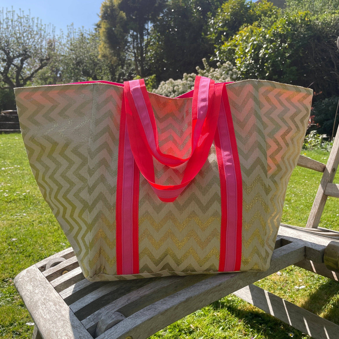 ZIG ZAG BEACH BAG with PINK STRAPS - Feather & Twigs