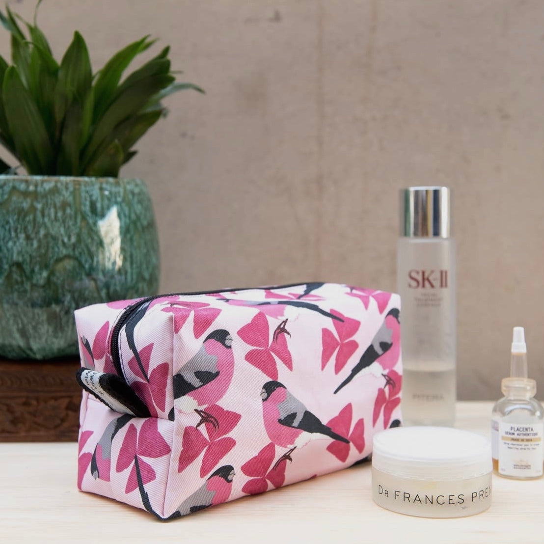 ANIMAL WASHBAG - BULLFINCH - Feather & Twigs