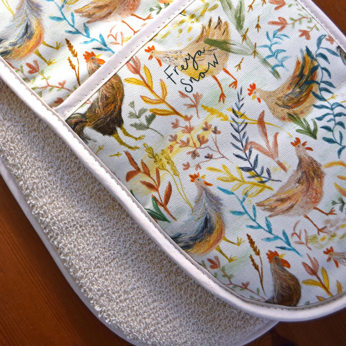 CHICKENS OVEN GLOVES BY FREYA SNOW - Feather & Twigs