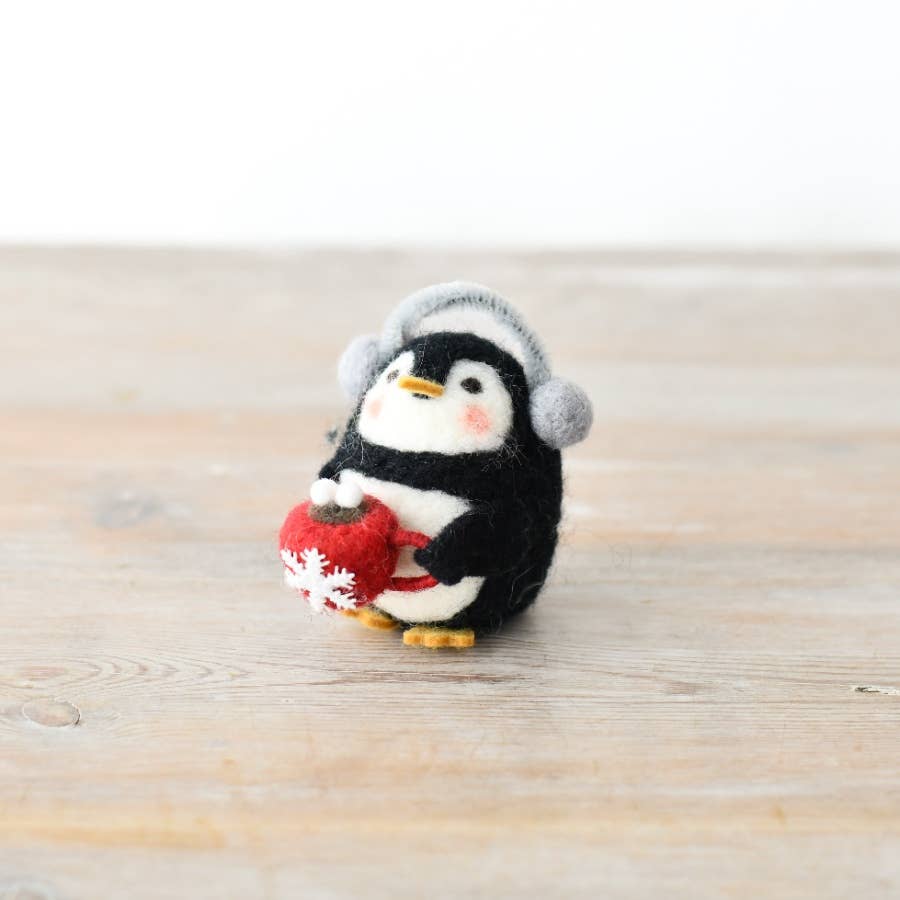 WOOL PENGUIN DECORATION - Feather & Twigs