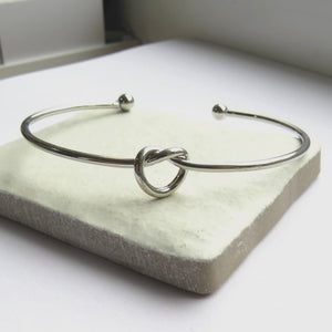 KNOT BRACELET - GOLD AND SILVER OPTIONS