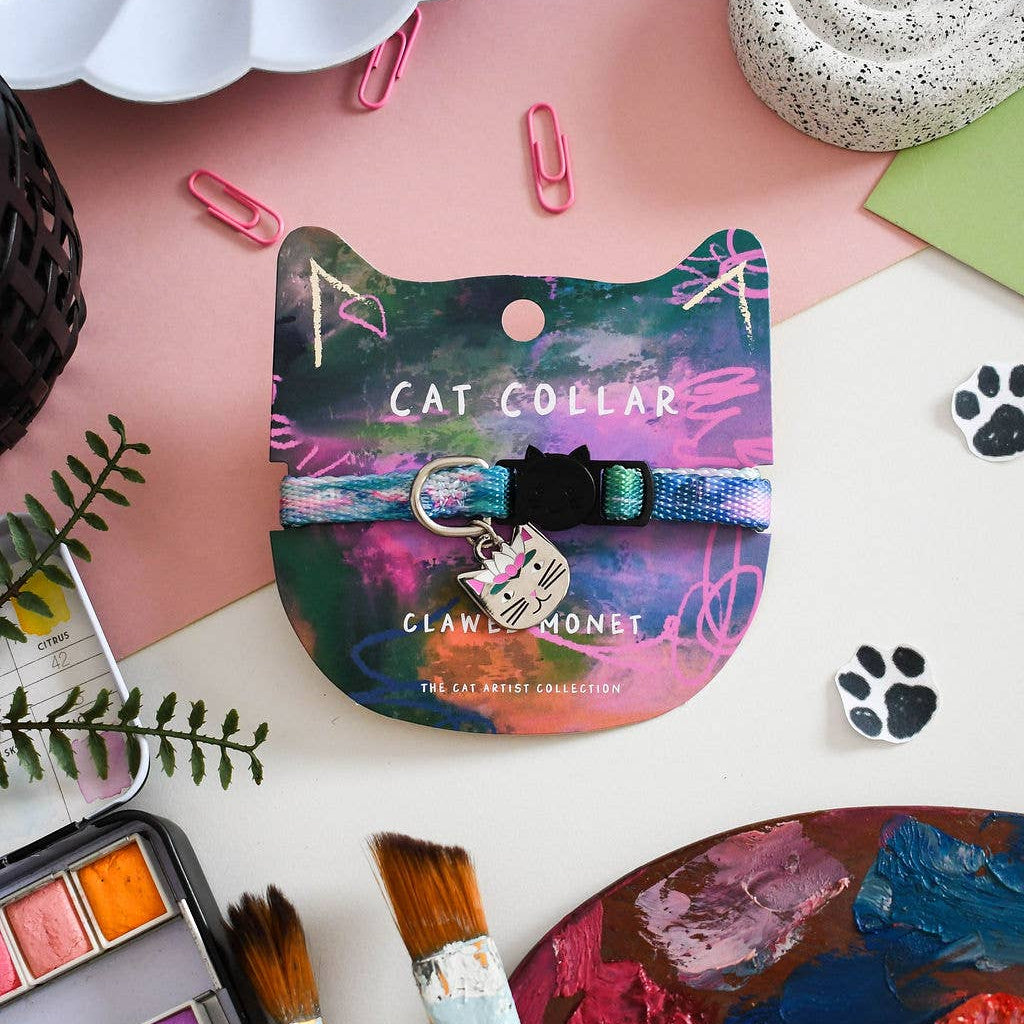 Cat collar packaging with artistic elements on a colorful background