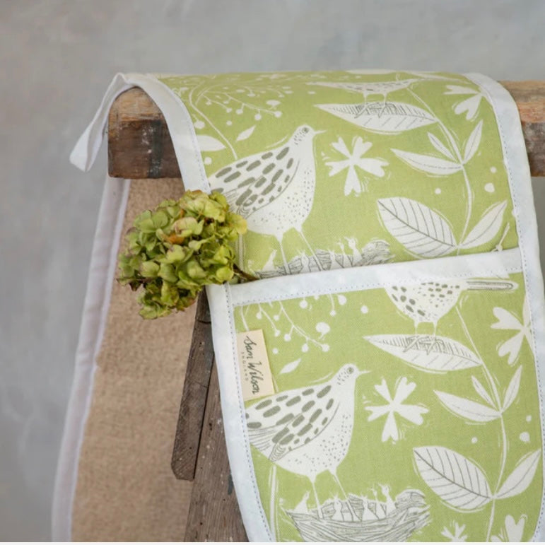 HEDGEROW OVEN GLOVES BY SAM WILSON - Feather & Twigs