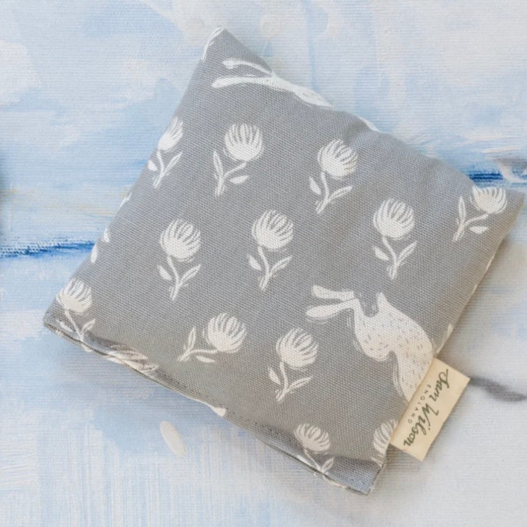 LAVENDER BAG - RUNNING HARE - GREY BY SAM WILSON - Feather & Twigs
