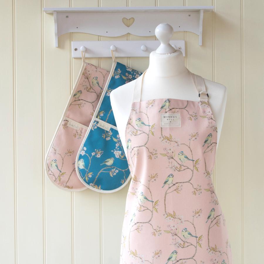 BLUE TIT ON BLOSSOM - APRON (PINK)