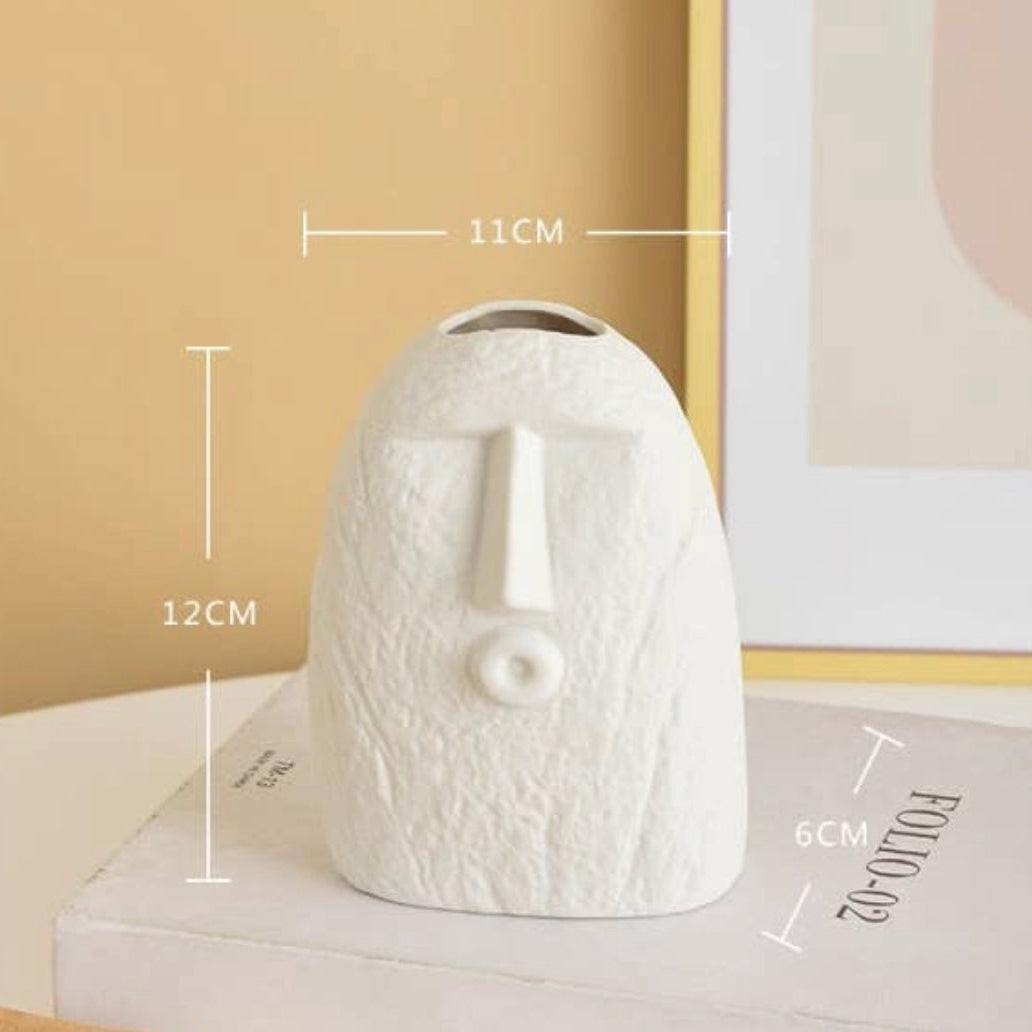 FACE VASE - THE KISS