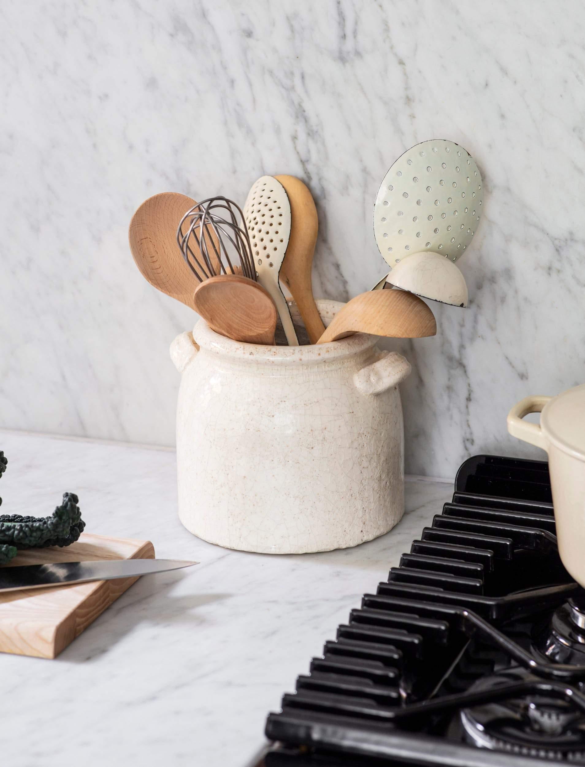 RAVELLO POT WITH HANDLES - Feather & Twigs