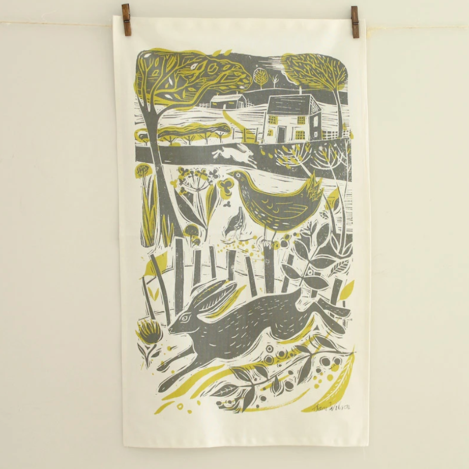 RUNNING HARE TEA TOWEL