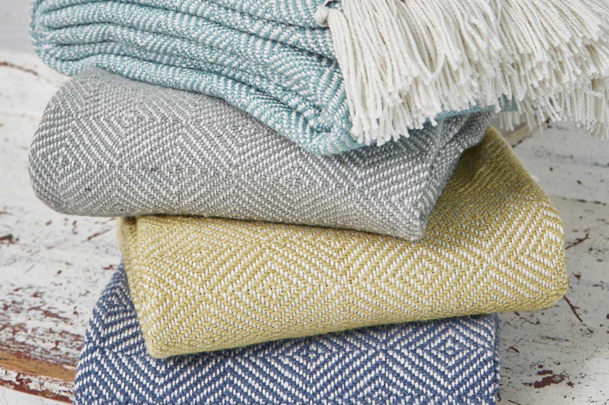 NAVY ECO-FRIENDLY BLANKET - Feather & Twigs