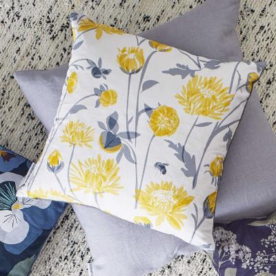 CHRYSANTHEMUM CUSHION