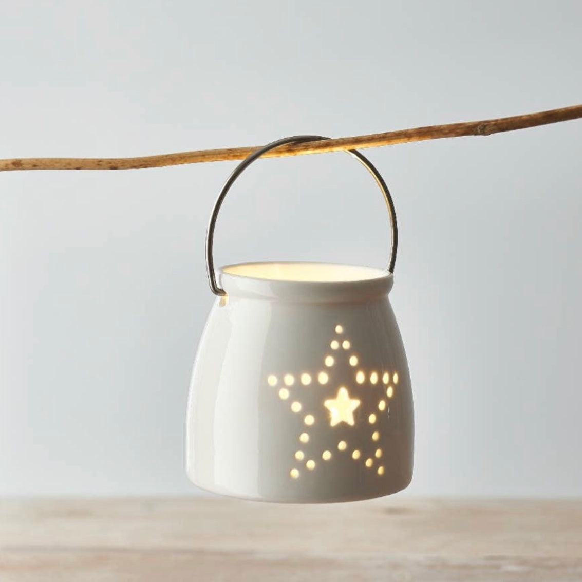 CUT STAR T-LIGHT HOLDER - Feather & Twigs