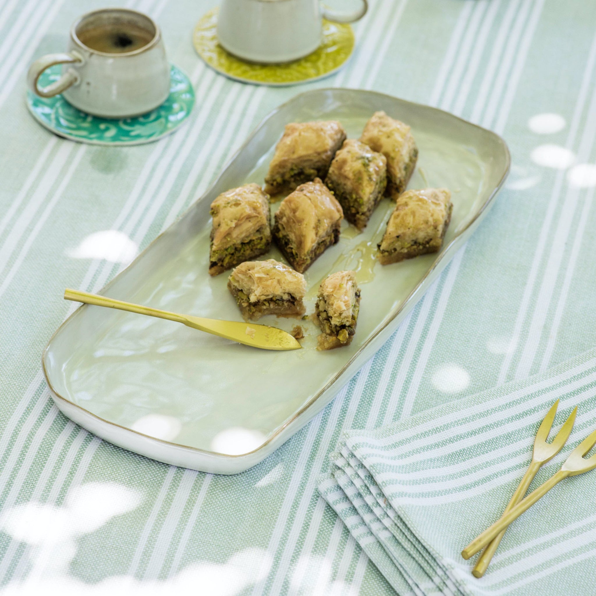 ITHACA CERAMIC MEZE SERVING TRAY - Feather & Twigs