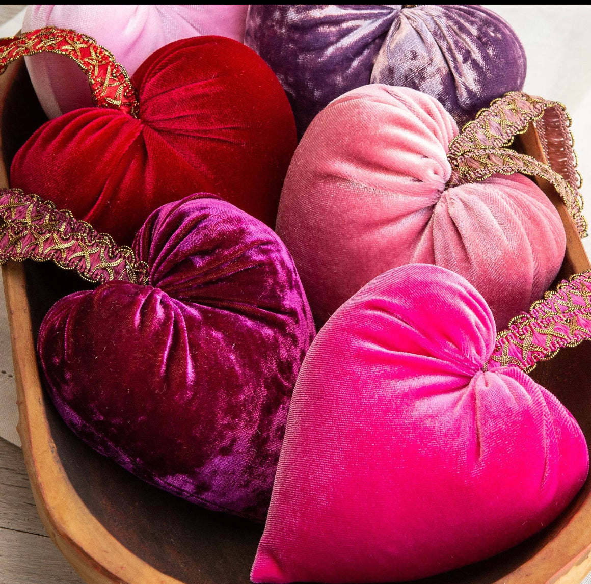 SOFT VELVET HEARTS WITH RIBBON HANGER