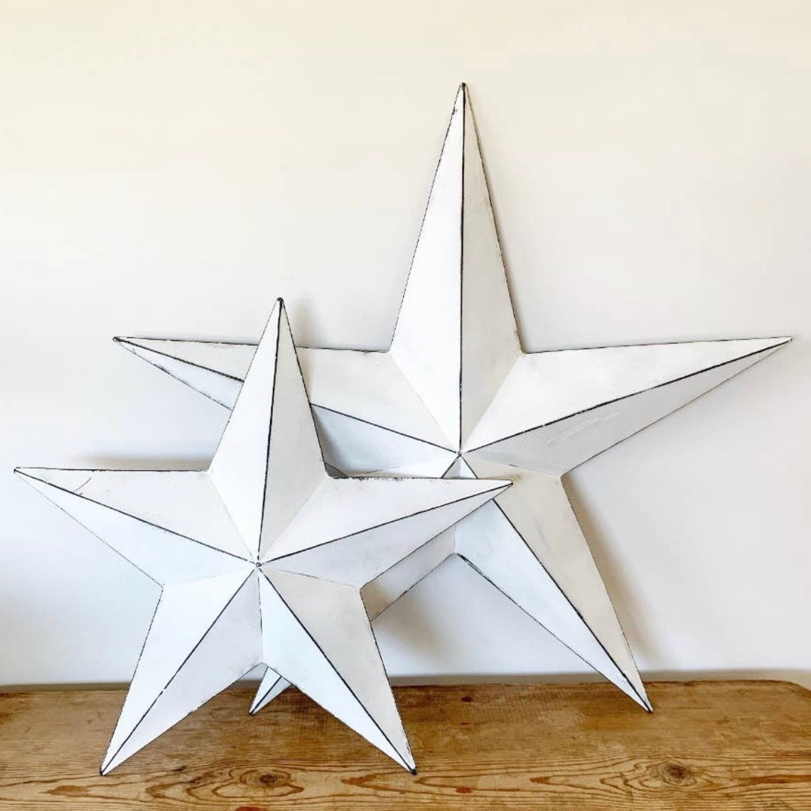 VINTAGE WHITE BARN STAR