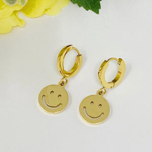 HAPPY FACE EARRING