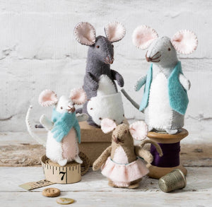 CORINNE LAPIERRE FELT KITS VARIOUS DESIGNS