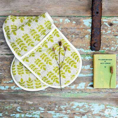 GREEN LEAF LINEN OVEN GLOVES BY SAM WILSON- END OF LINE - Feather & Twigs